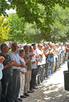 MHP Gaziantep İl Başkanı Mustafa Bozgeyik Cenaze Törenine Katıldı