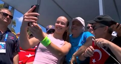 Zeynep Sönmez Avustralya Açık’ta 3. Tura Yükseldi